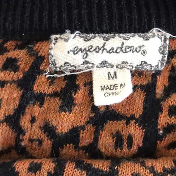 Cheetah Print Sweater with studded shoulder detail - Picture 3 of 3